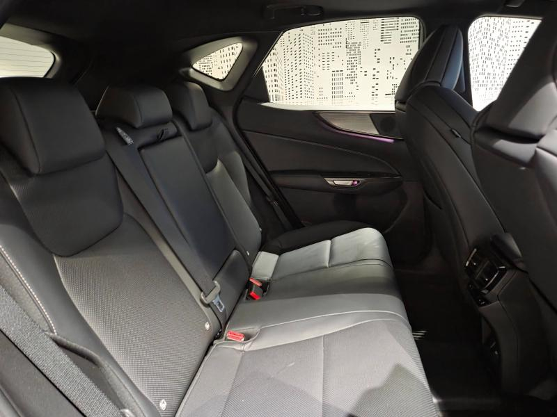 Photo 8 de l’annonce de LEXUS NX d’occasion à vendre à AUBIÈRE