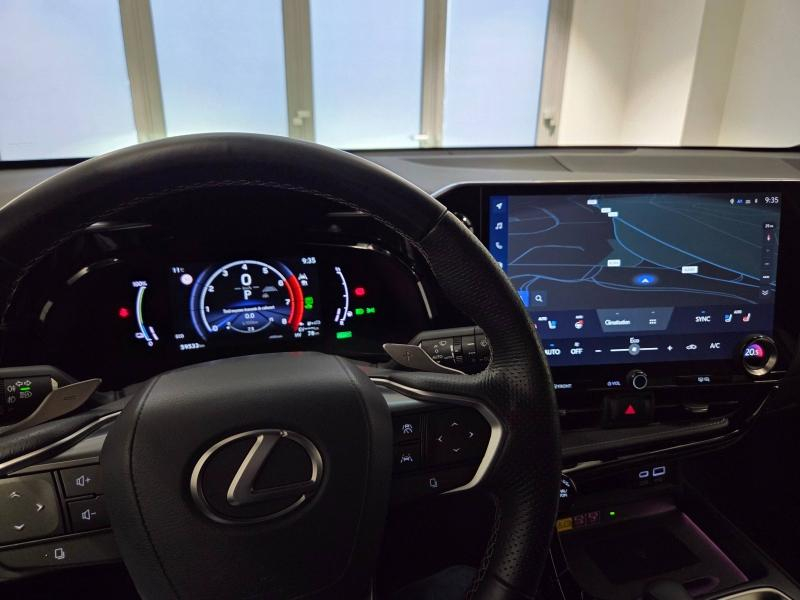 Photo 10 de l’annonce de LEXUS NX d’occasion à vendre à AUBIÈRE