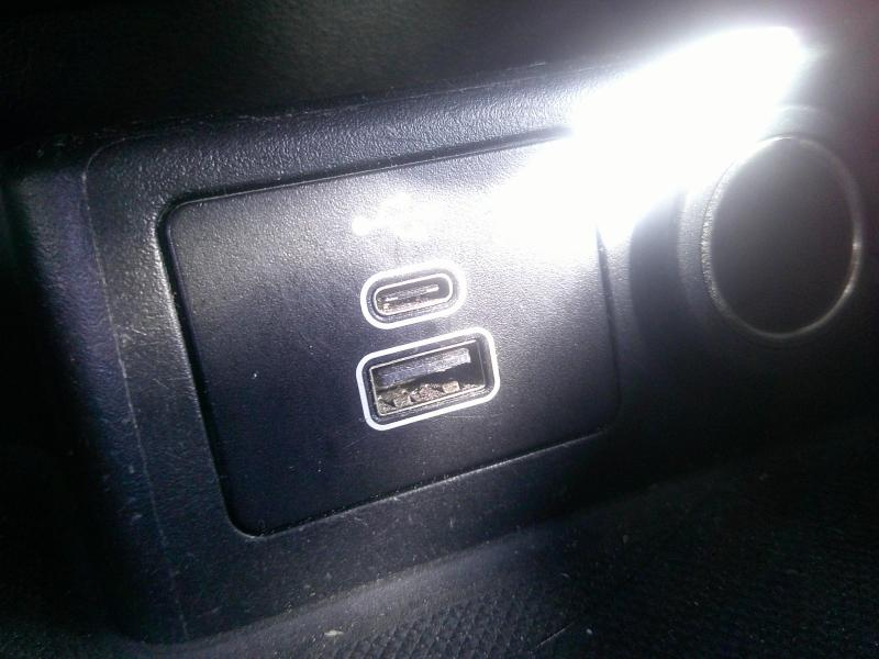 group.seo.links.detann.title Photo 17 de l’annonce de FORD Kuga d’occasion à vendre à PERPIGNAN