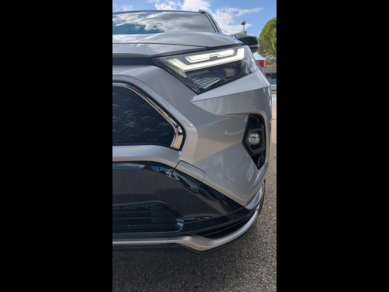 Photo 10 de l’annonce de TOYOTA RAV4 d’occasion à vendre à ARLES