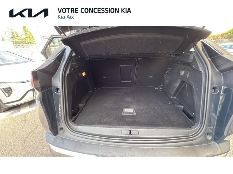 Photo 12 de l’annonce de PEUGEOT 3008 d’occasion à vendre à AIX-EN-PROVENCE