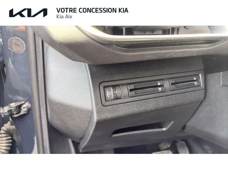 Photo 14 de l’annonce de PEUGEOT 3008 d’occasion à vendre à AIX-EN-PROVENCE