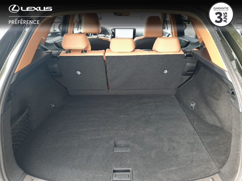 Photo 9 de l’annonce de LEXUS NX d’occasion à vendre à LATTES