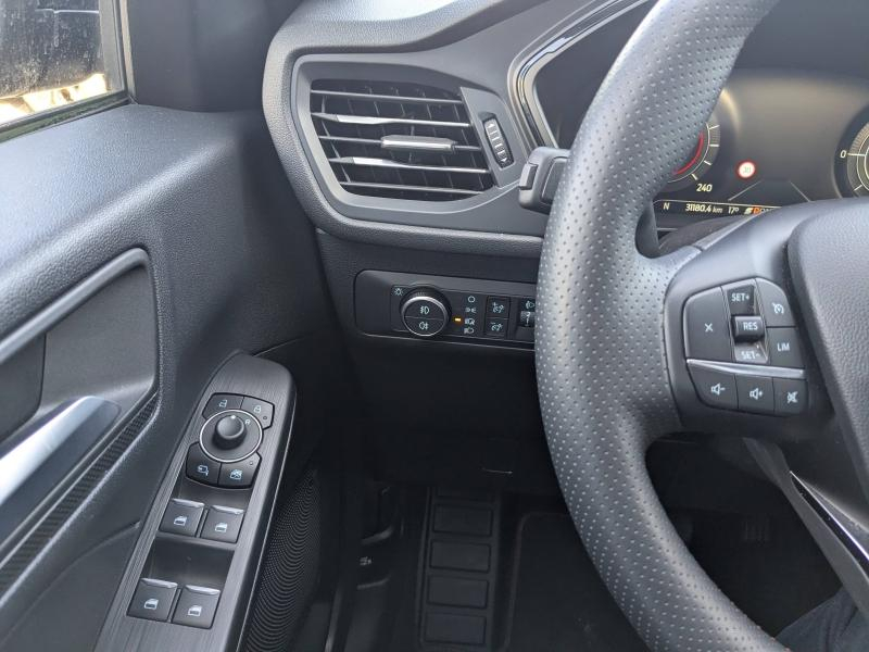 Photo 16 de l’annonce de FORD Kuga d’occasion à vendre à AVIGNON