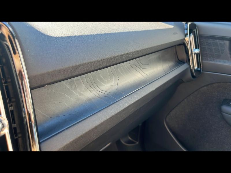 Photo 17 de l’annonce de VOLVO XC40 d’occasion à vendre à TOULON