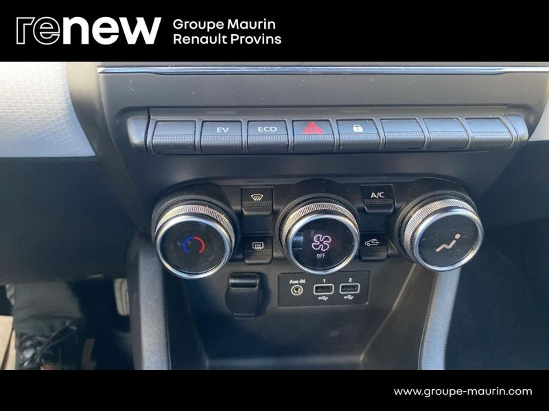 Photo 15 de l’annonce de RENAULT Clio d’occasion à vendre à PROVINS