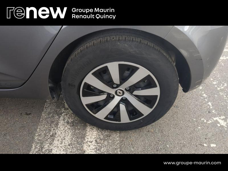 Photo 7 de l’annonce de RENAULT Clio d’occasion à vendre à QUINCY-SOUS-SÉNART