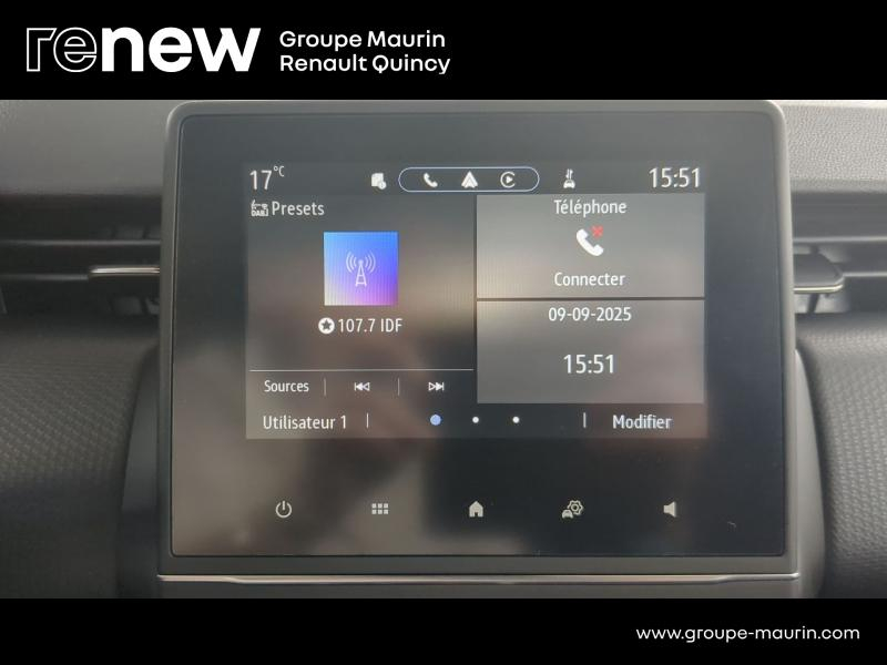 Photo 16 de l’annonce de RENAULT Clio d’occasion à vendre à QUINCY-SOUS-SÉNART