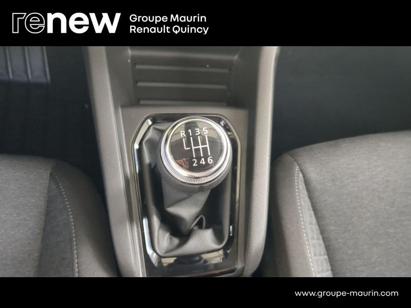 Photo 18 de l’annonce de RENAULT Clio d’occasion à vendre à QUINCY-SOUS-SÉNART