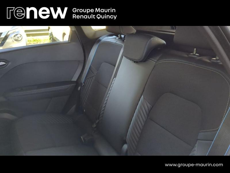 Photo 12 de l’annonce de RENAULT  d’occasion à vendre à QUINCY-SOUS-SÉNART