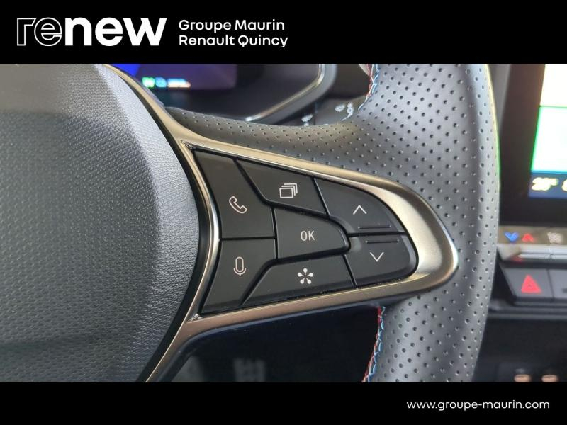 Photo 16 de l’annonce de RENAULT  d’occasion à vendre à QUINCY-SOUS-SÉNART