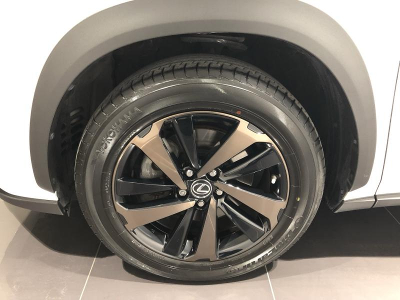 Photo 6 de l’annonce de LEXUS NX d’occasion à vendre à LATTES