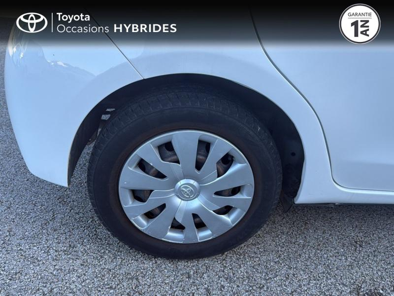 Photo 16 de l’annonce de TOYOTA Yaris d’occasion à vendre à NÎMES