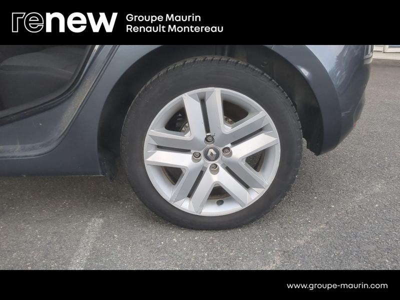 Photo 18 de l’annonce de RENAULT Clio d’occasion à vendre à VARENNES SUR SEINE