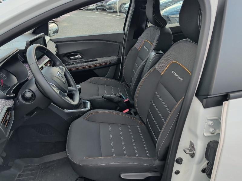 Photo 11 de l’annonce de DACIA Sandero d’occasion à vendre à AUBIÈRE