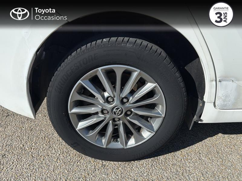 Photo 16 de l’annonce de TOYOTA Verso d’occasion à vendre à NÎMES