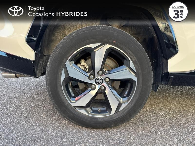 Photo 16 de l’annonce de TOYOTA RAV4 d’occasion à vendre à LE CRÈS