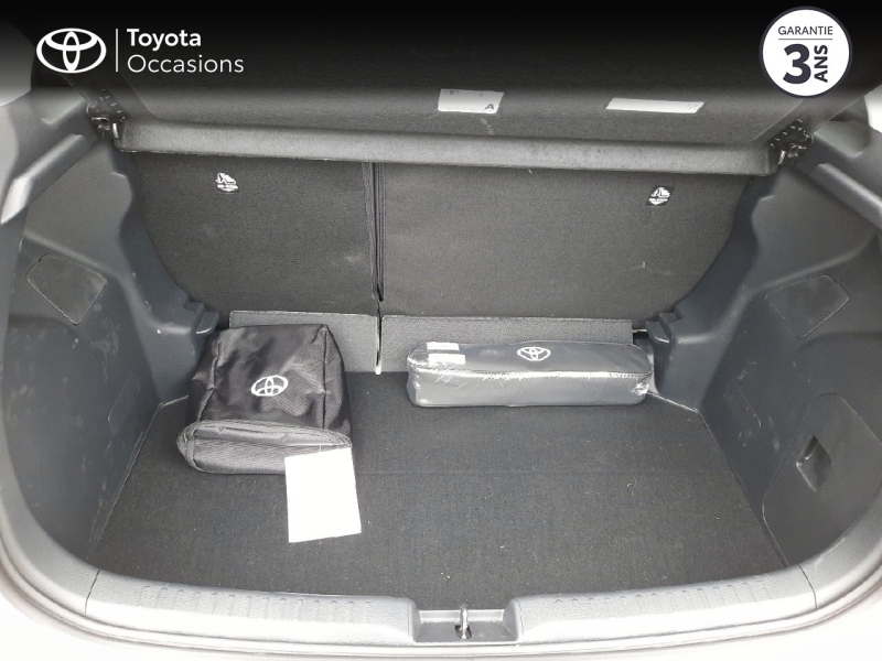 Photo 10 de l’annonce de TOYOTA Yaris d’occasion à vendre à MONTFAVET