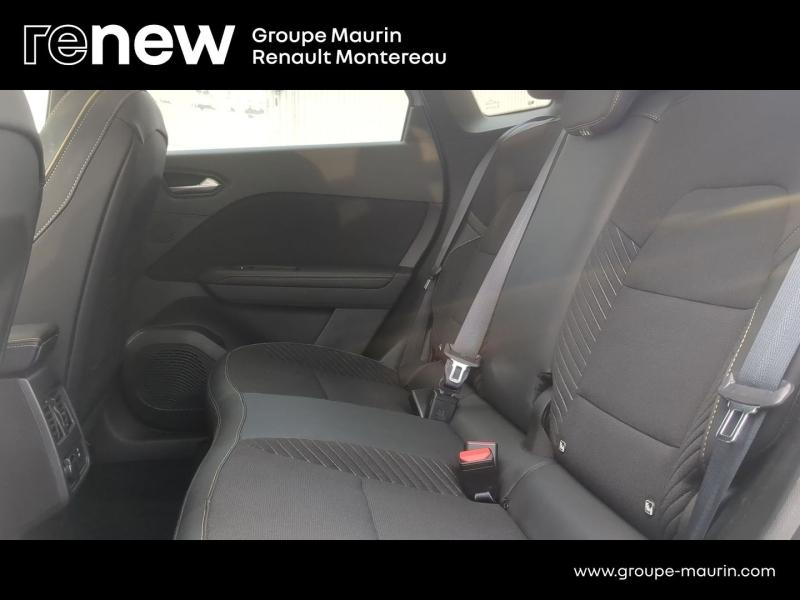 Photo 11 de l’annonce de RENAULT  d’occasion à vendre à VARENNES SUR SEINE