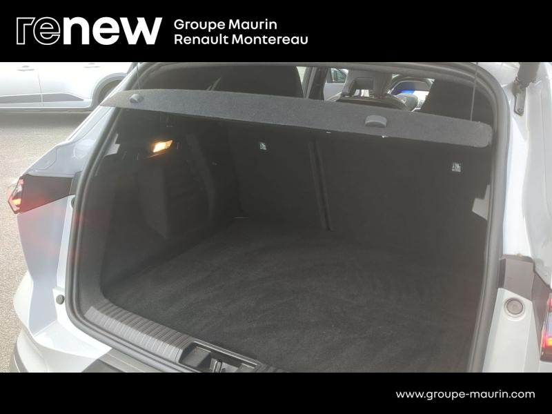Photo 15 de l’annonce de RENAULT  d’occasion à vendre à VARENNES SUR SEINE