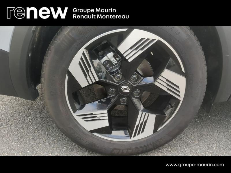Photo 19 de l’annonce de RENAULT  d’occasion à vendre à VARENNES SUR SEINE