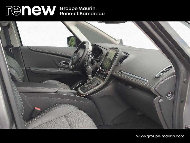 Photo 13 de l’annonce de RENAULT Grand Scenic d’occasion à vendre à SAMOREAU