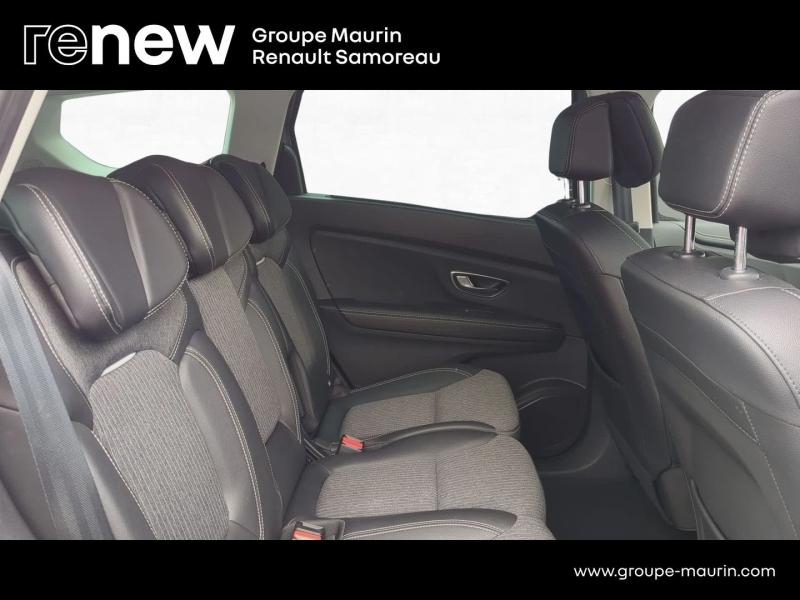 Photo 15 de l’annonce de RENAULT Grand Scenic d’occasion à vendre à SAMOREAU