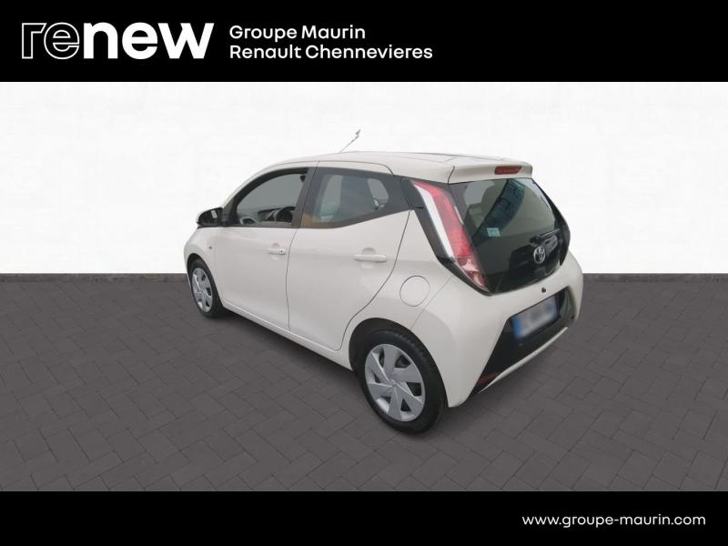 Photo 6 de l’annonce de TOYOTA Aygo d’occasion à vendre à CHENNEVIÈRES-SUR-MARNE