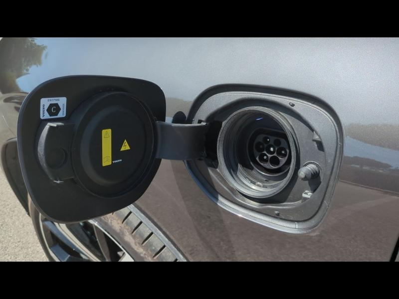 Photo 9 de l’annonce de VOLVO XC60 d’occasion à vendre à FRÉJUS