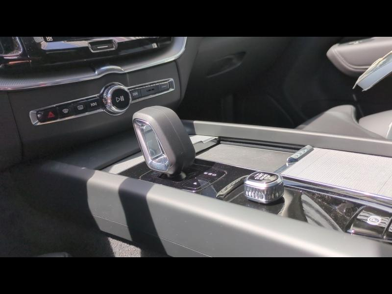 Photo 16 de l’annonce de VOLVO XC60 d’occasion à vendre à FRÉJUS