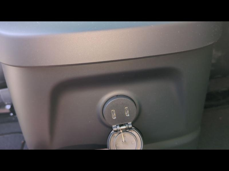 Photo 19 de l’annonce de VOLVO XC60 d’occasion à vendre à FRÉJUS