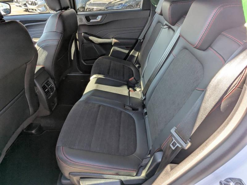 Photo 12 de l’annonce de FORD Kuga d’occasion à vendre à FRÉJUS