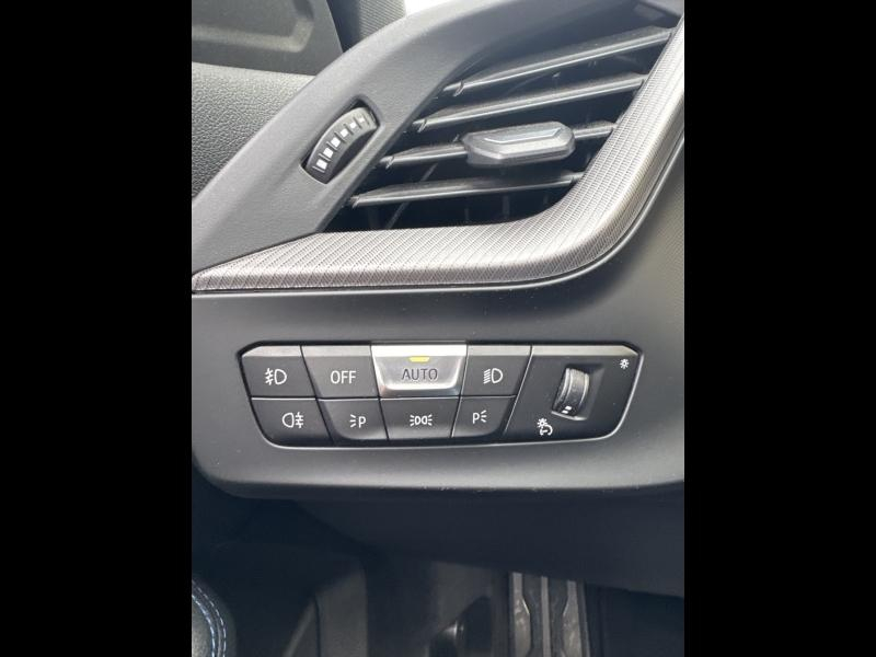 Photo 15 de l’annonce de BMW Série 1 d’occasion à vendre à TOULON