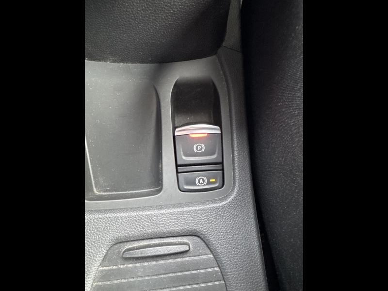 Photo 19 de l’annonce de RENAULT Clio d’occasion à vendre à TOULON
