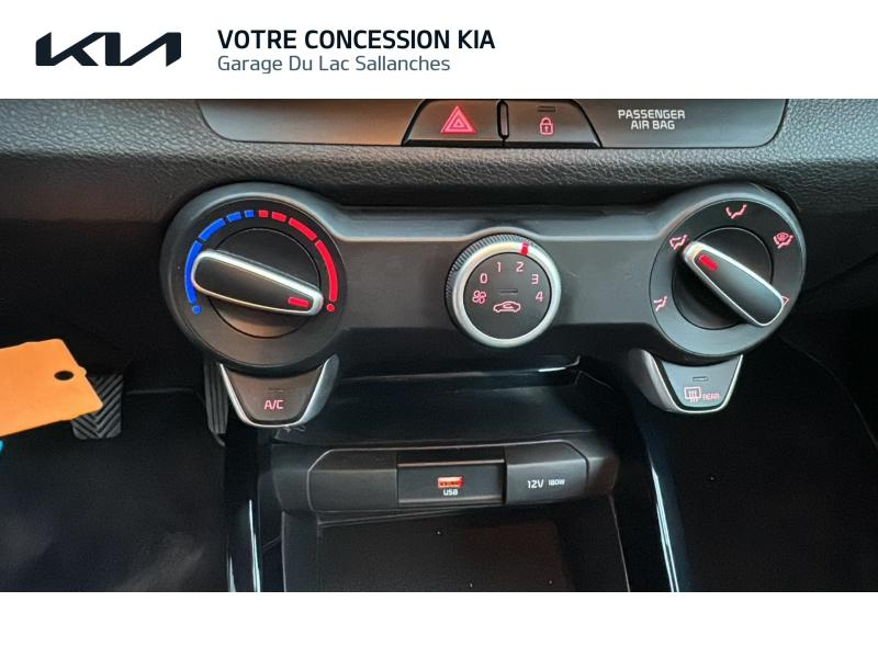 Photo 17 de l’annonce de KIA Stonic d’occasion à vendre à ALBERTVILLE