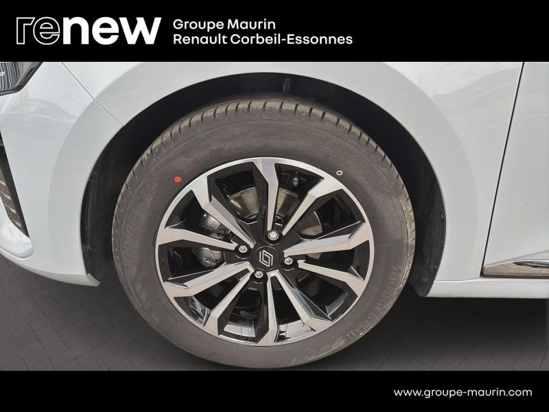 Photo 9 de l’annonce de RENAULT Clio d’occasion à vendre à CORBEIL-ESSONNES