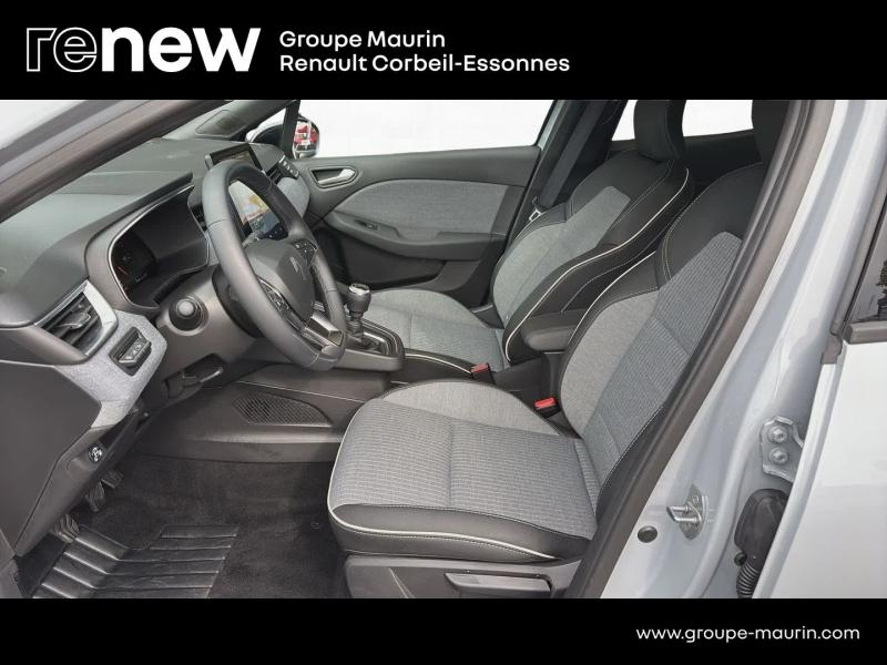 Photo 11 de l’annonce de RENAULT Clio d’occasion à vendre à CORBEIL-ESSONNES