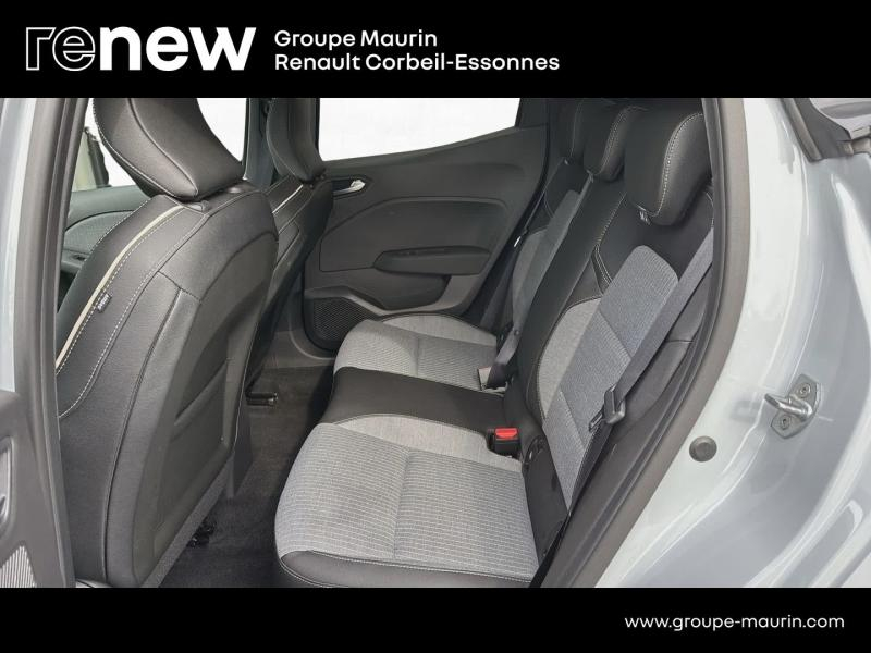 Photo 12 de l’annonce de RENAULT Clio d’occasion à vendre à CORBEIL-ESSONNES