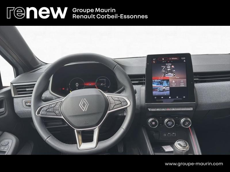 Photo 14 de l’annonce de RENAULT Clio d’occasion à vendre à CORBEIL-ESSONNES