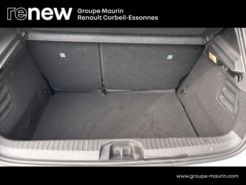 Photo 15 de l’annonce de RENAULT Clio d’occasion à vendre à CORBEIL-ESSONNES