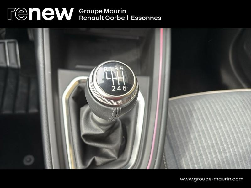 Photo 19 de l’annonce de RENAULT Clio d’occasion à vendre à CORBEIL-ESSONNES