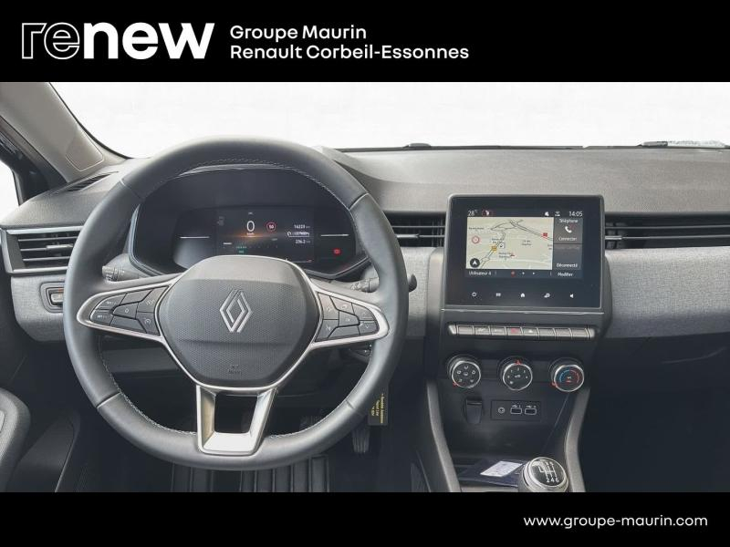 Photo 14 de l’annonce de RENAULT Clio d’occasion à vendre à CORBEIL-ESSONNES
