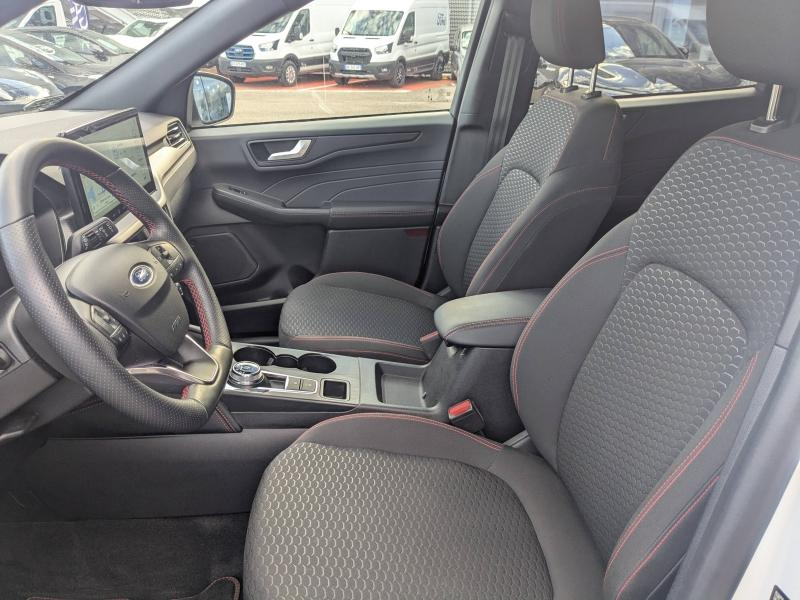 Photo 7 de l’annonce de FORD Kuga d’occasion à vendre à AVIGNON