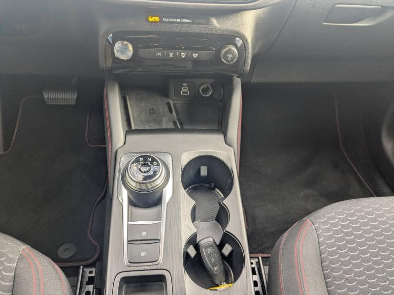 Photo 13 de l’annonce de FORD Kuga d’occasion à vendre à AVIGNON