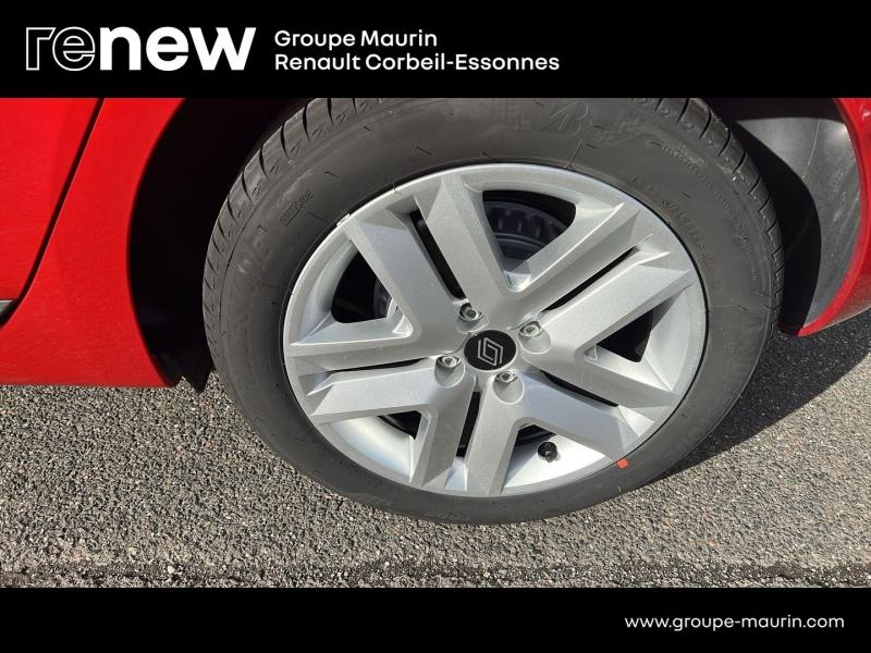 Photo 9 de l’annonce de RENAULT Clio d’occasion à vendre à CORBEIL-ESSONNES