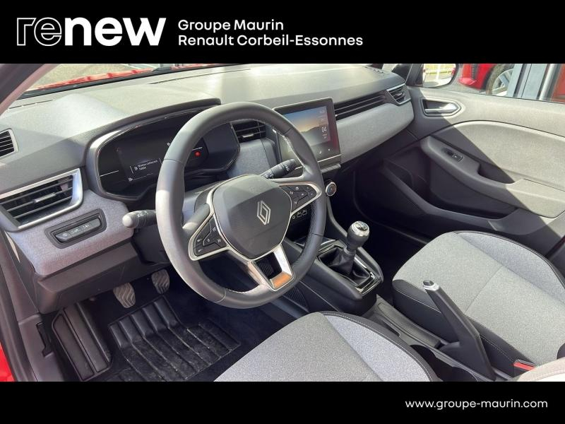 Photo 13 de l’annonce de RENAULT Clio d’occasion à vendre à CORBEIL-ESSONNES