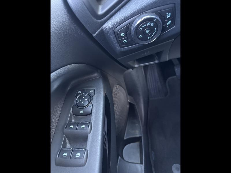 Photo 18 de l’annonce de FORD EcoSport d’occasion à vendre à TOULON