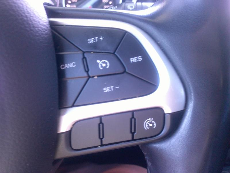 Photo 13 de l’annonce de JEEP Compass d’occasion à vendre à PERPIGNAN