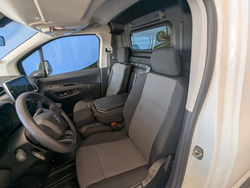 Photo 9 de l’annonce de CITROEN Berlingo d’occasion à vendre à ORANGE