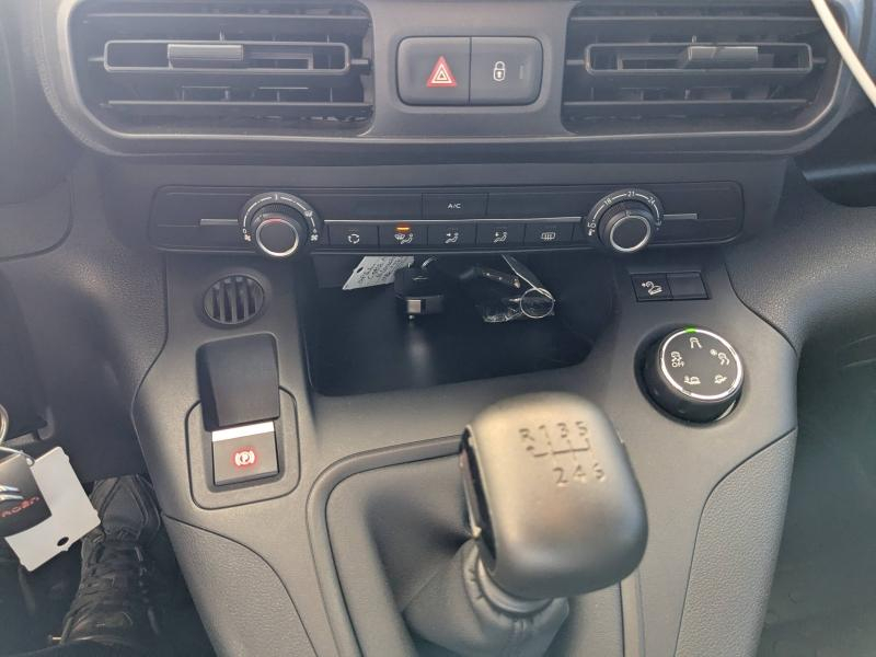 Photo 14 de l’annonce de CITROEN Berlingo d’occasion à vendre à ORANGE